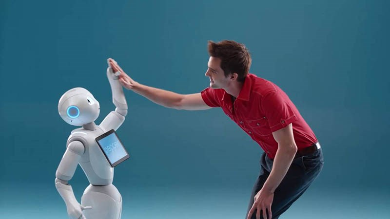 Robot nói chuyện là loại robot có khả năng giao tiếp bằng ngôn ngữ tự nhiên với con người thông qua giọng nói