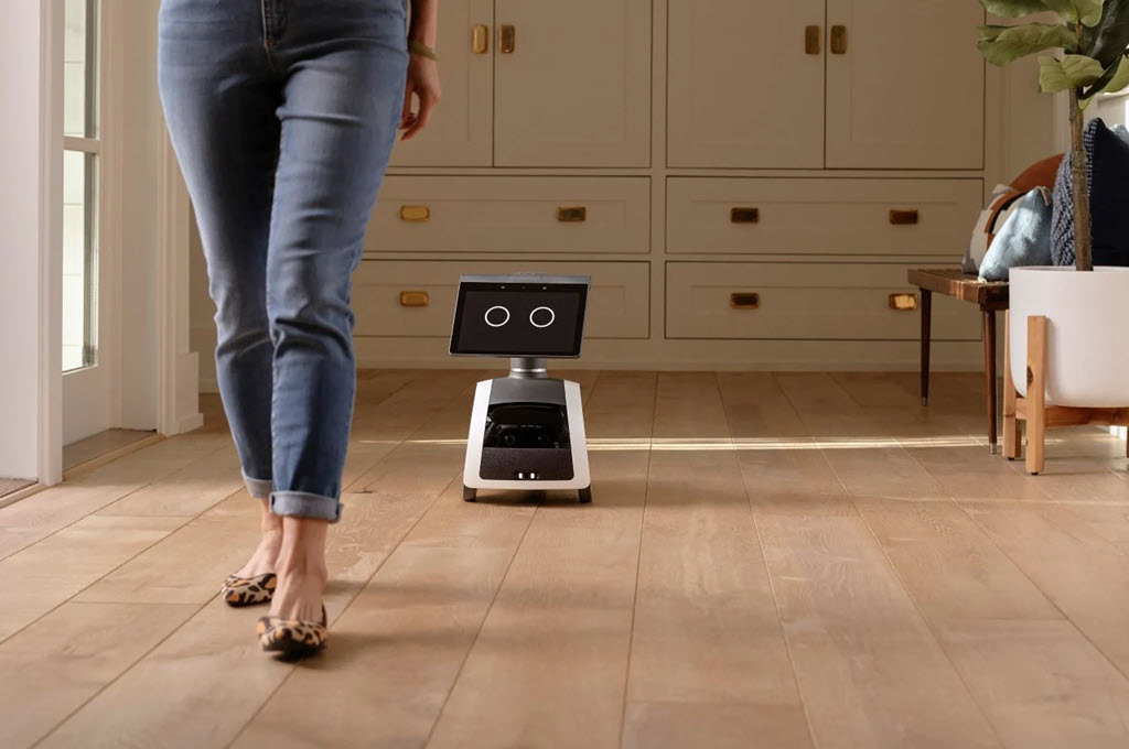 Trong môi trường gia đình, robot nói chuyện đang dần trở thành một trợ lý thông minh hỗ trợ cuộc sống hằng ngày